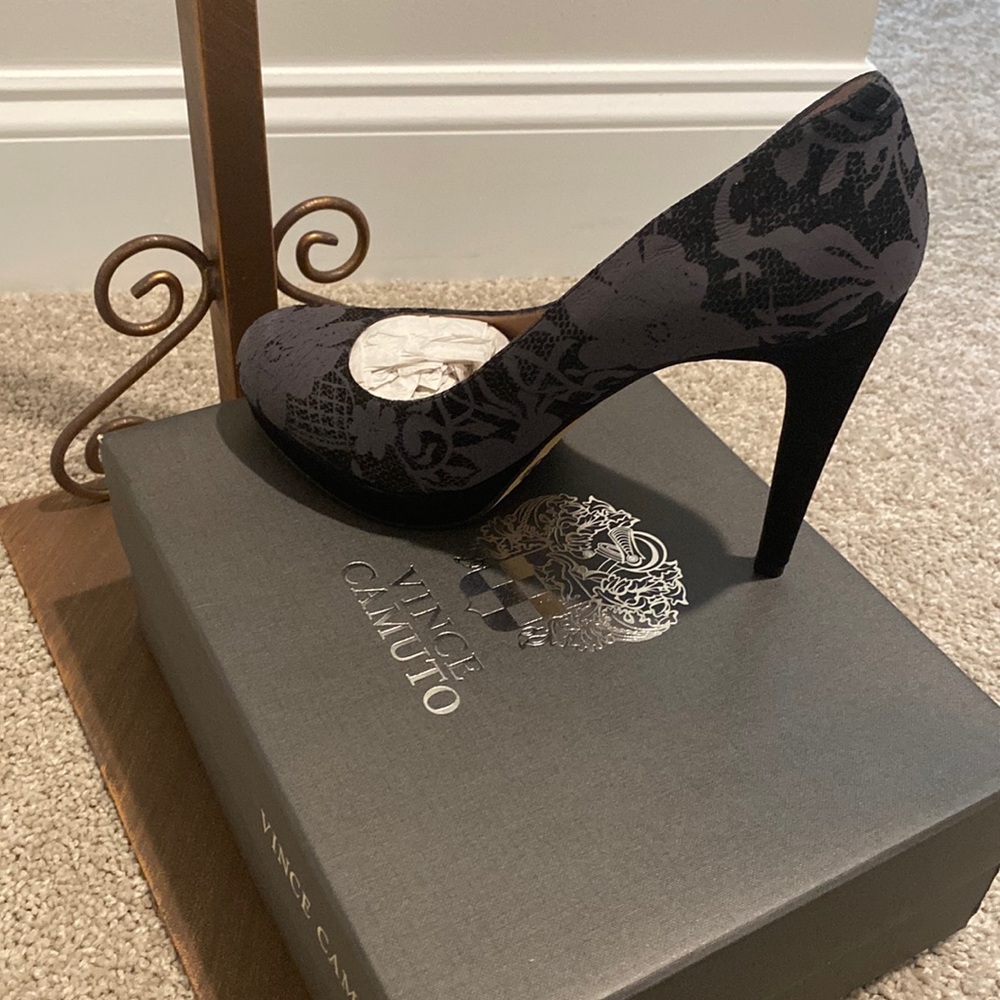 Vince Camuto Black and Gray Lace Pattern Heels